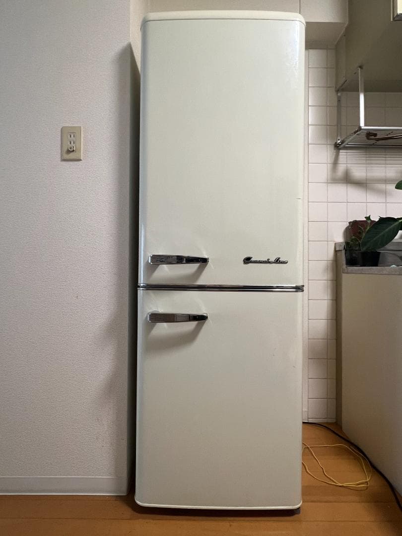Grand Line ホワイト冷蔵庫 レトロスタイル 2ドア 2020年製