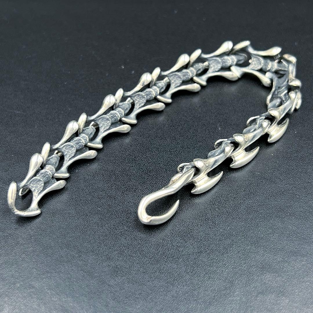 ブラッディ・マリー ブレスレット