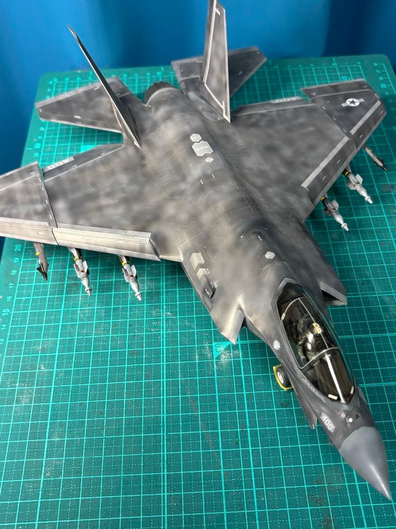 戦闘機　プラモデル完成品　タミヤ　1/48 F-35C ライトニングII