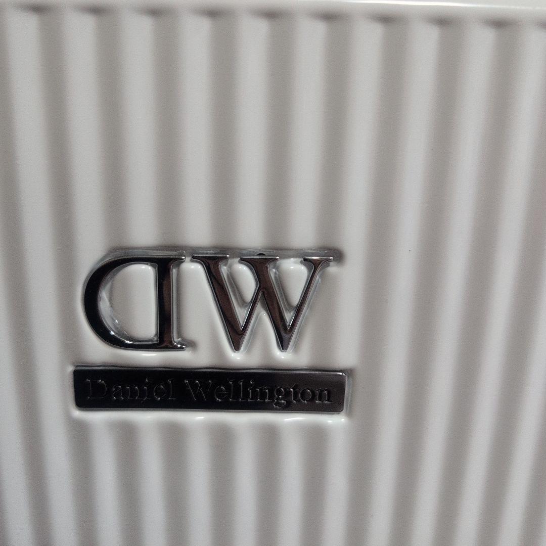 新品未使用 Daniel Wellington キャリーカート