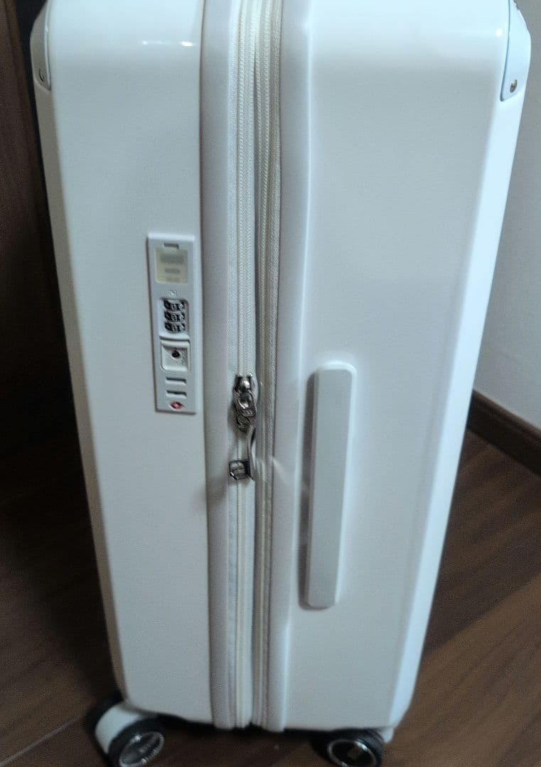 新品未使用 Daniel Wellington キャリーカート