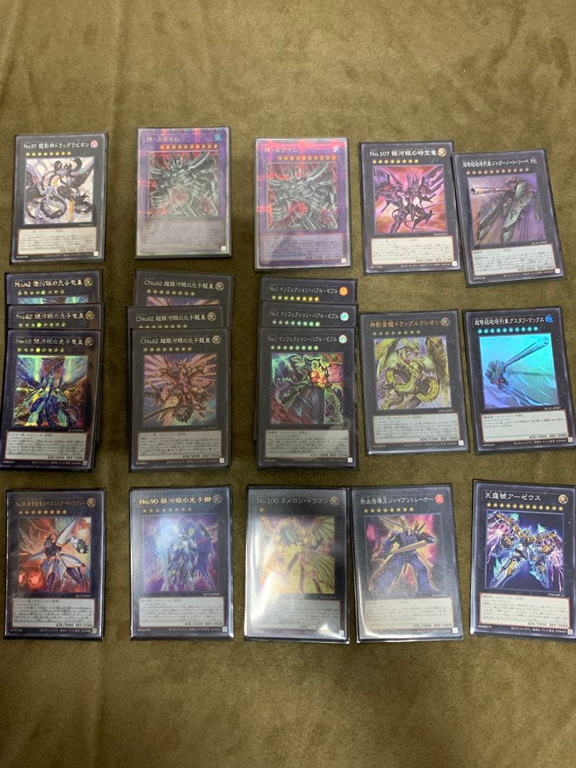 遊戯王引退　青眼、ブラックマジシャン、三幻神ホルスデッキ　クオシク、プリシク