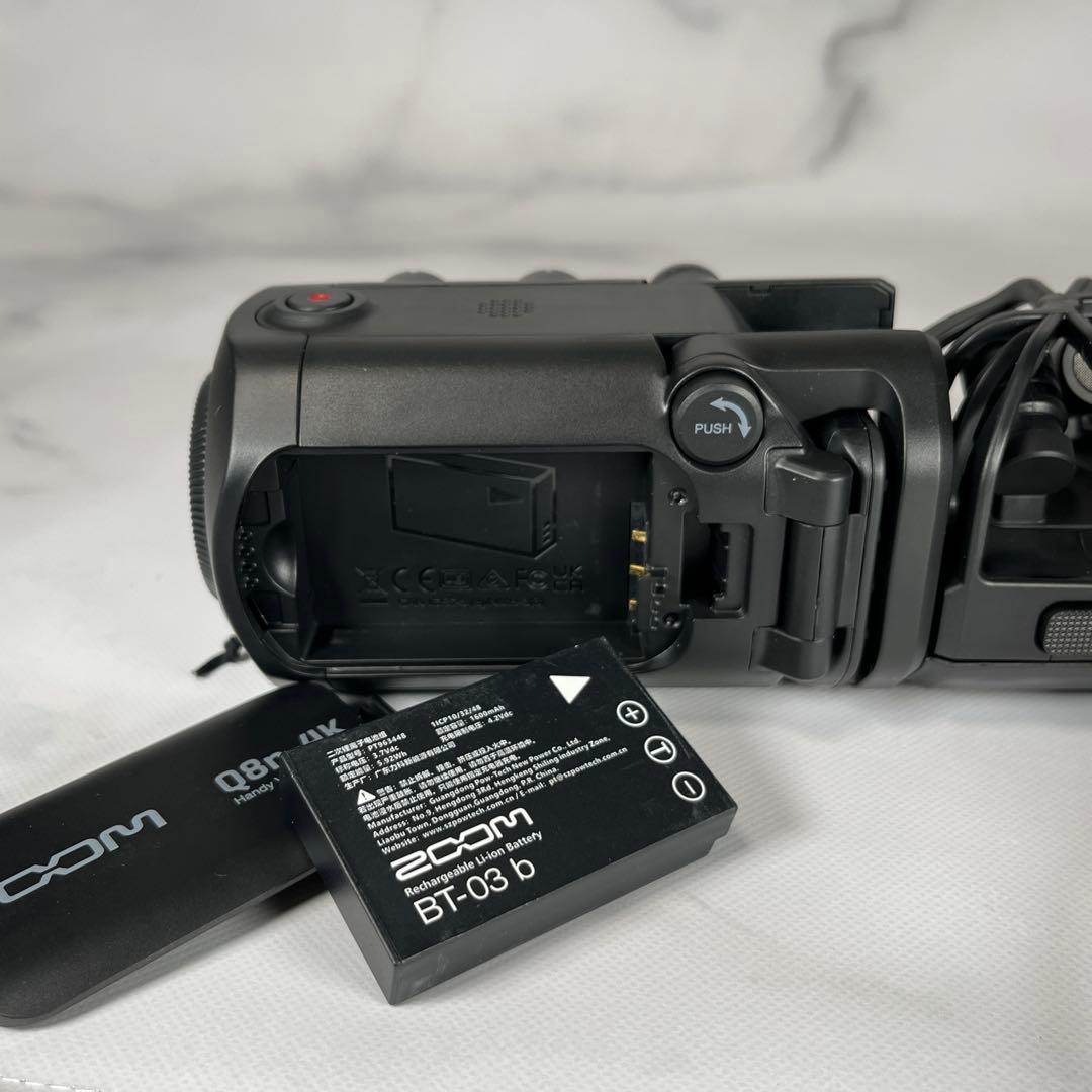 Zoom Q8n-4K ビデオカメラ本体