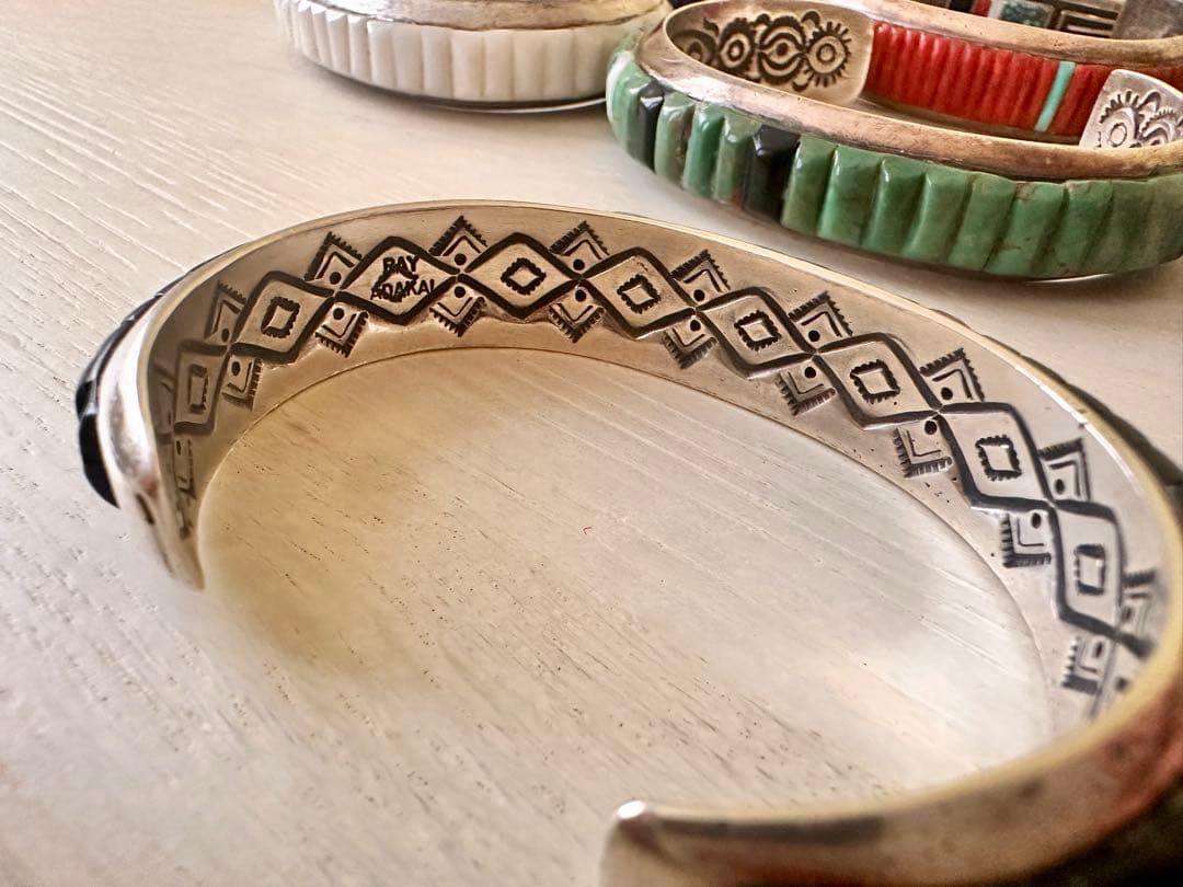 Ray Adakai レイアダカイ オニキス インレイバングル ナバホ