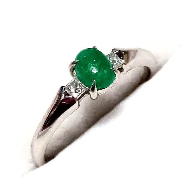 PT950コロンビア産エメラルドオーバルカットリング、サイズ２２号！