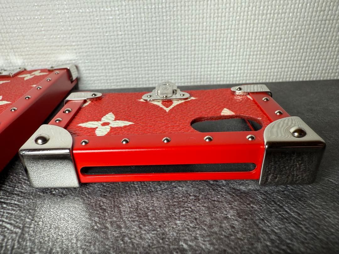 大特価‼️VUITTON Supreme M64499 iPhone7 ケース