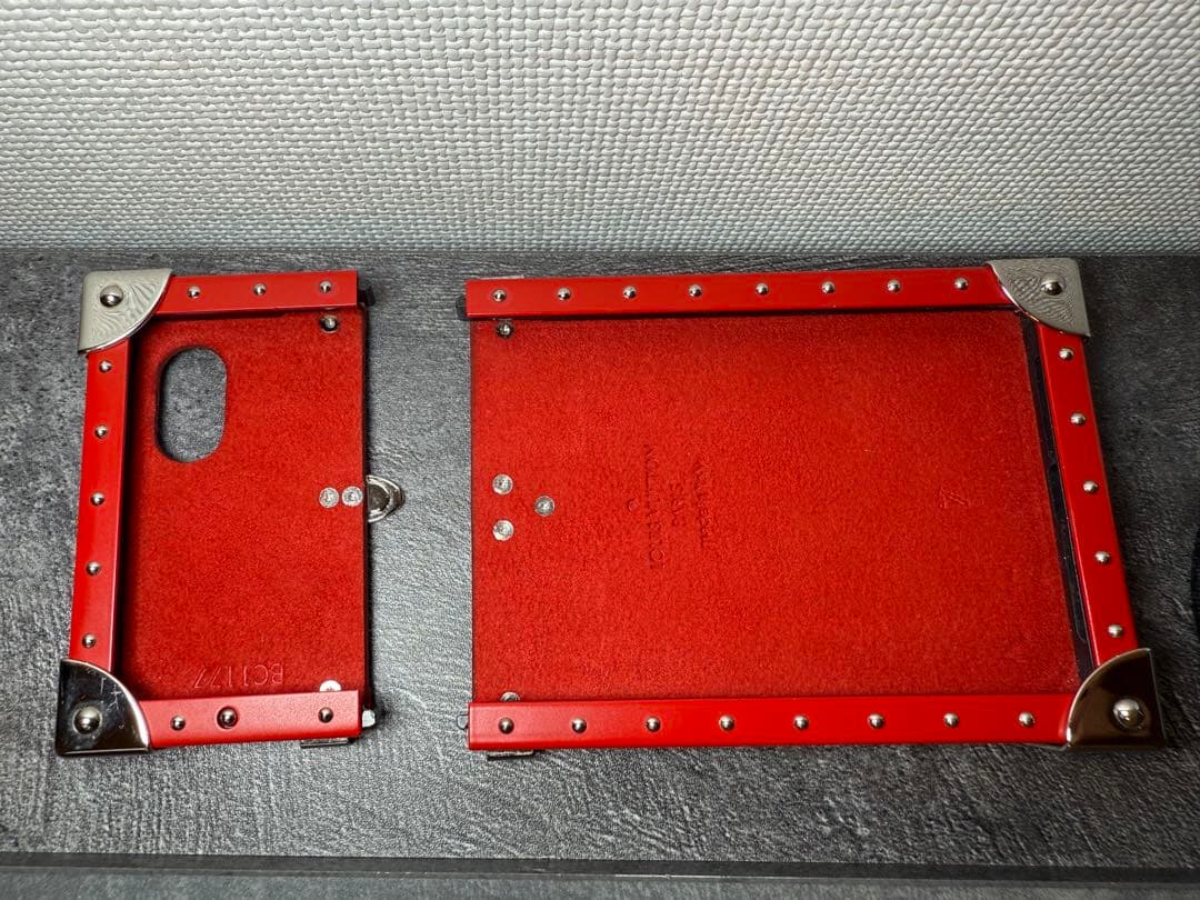 大特価‼️VUITTON Supreme M64499 iPhone7 ケース