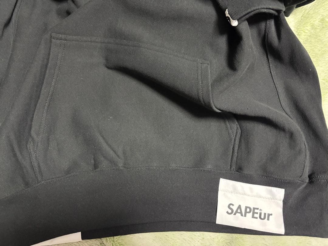 SAPEur ビックタグフーディー　ブラック