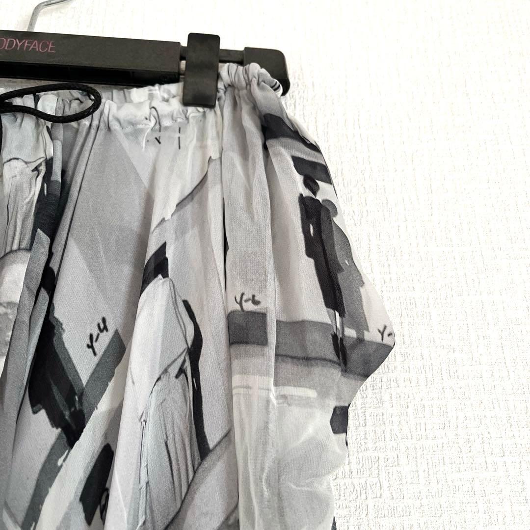 リミフウ　写真プリント　グレー ブラック スカート