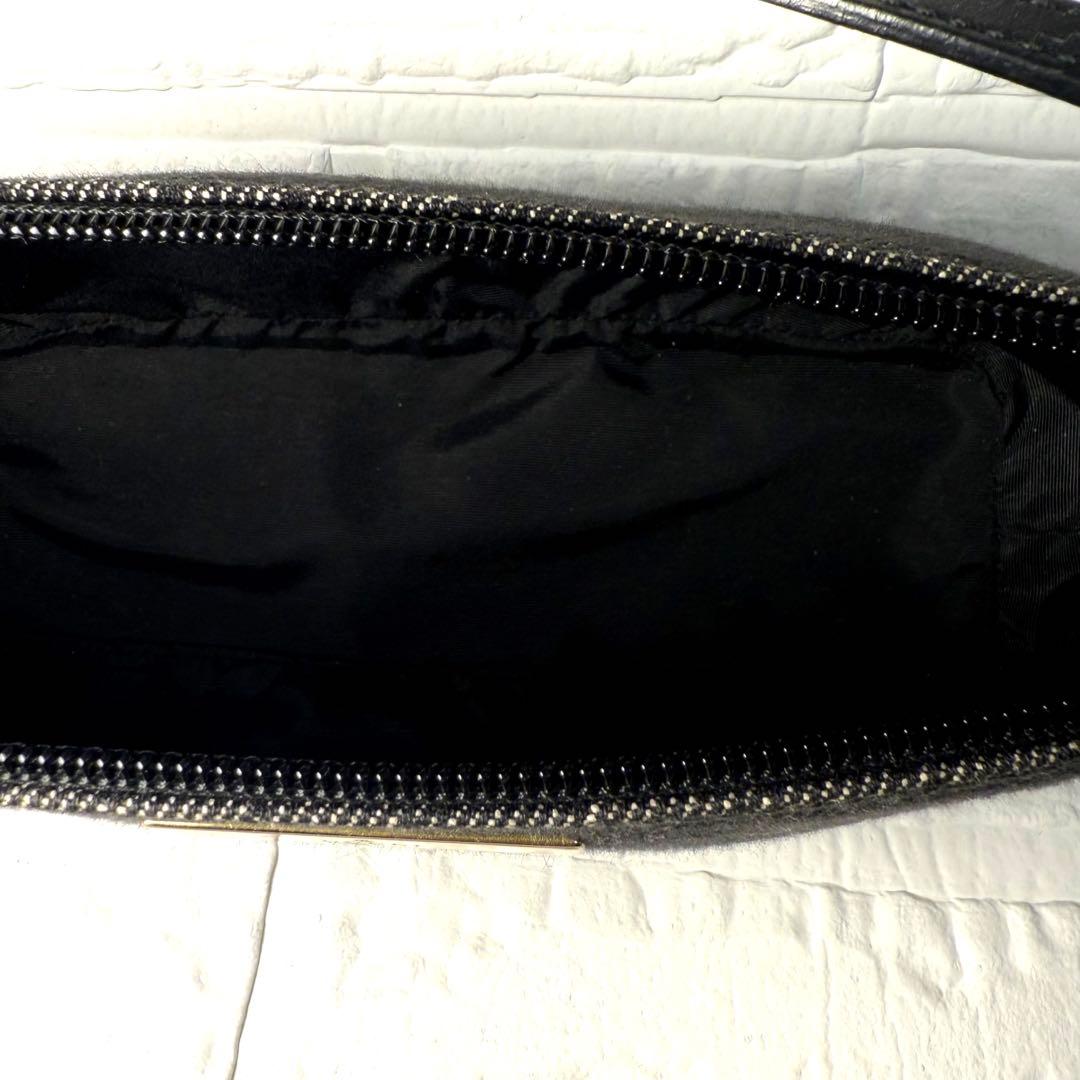 GUCCI　グッチ　アクセサリーポーチ　ハンドバッグ　ワンショルダー