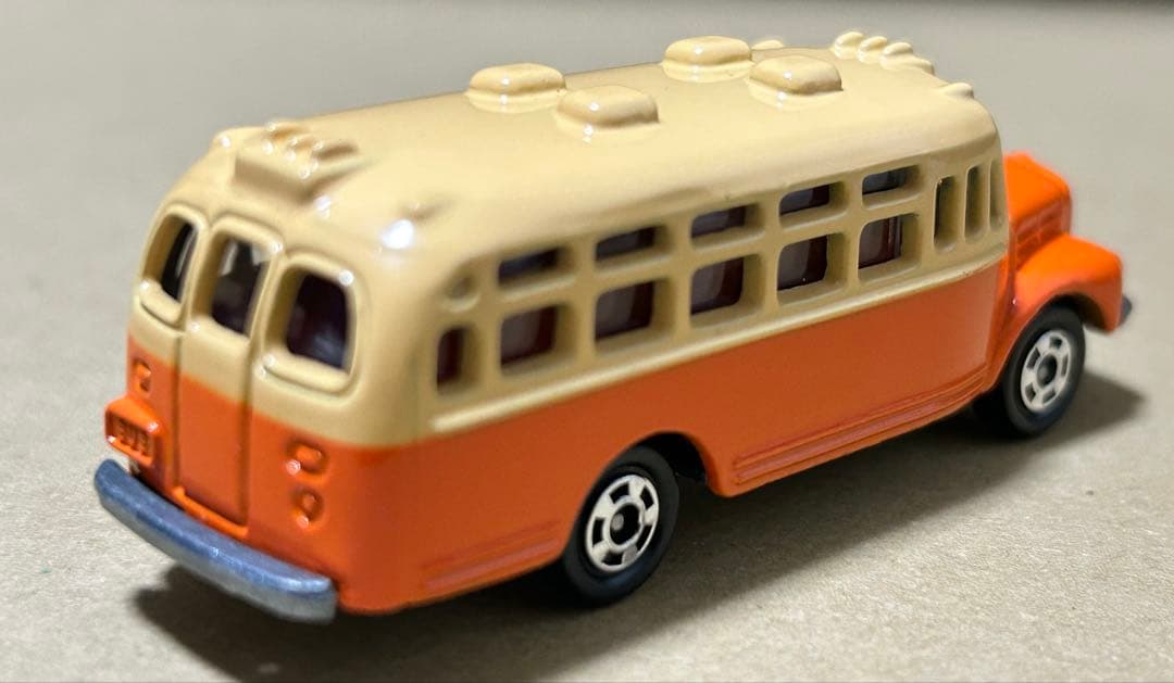 トミカ いすゞ ボンネットバス ギフトセットバラし