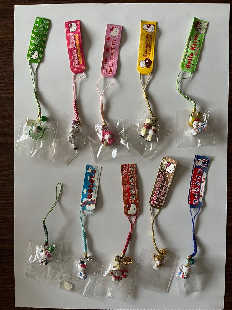 コレクターさん必見‼️ ハローキティ ストラップセット 148個