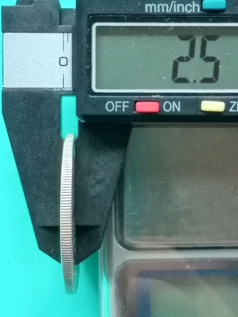 新壱円銀貨　美品　稀少品小八