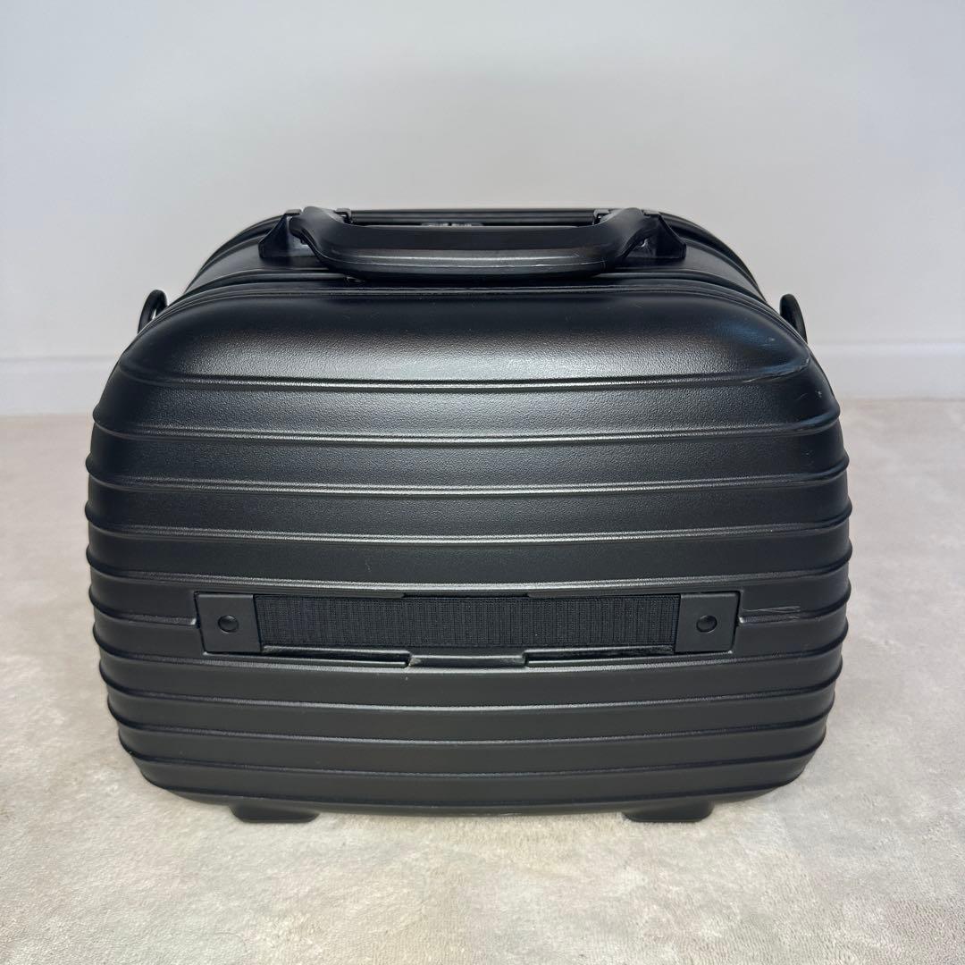RIMOWA Salsa 832.38 ビューティーケース 13Lマットブラック
