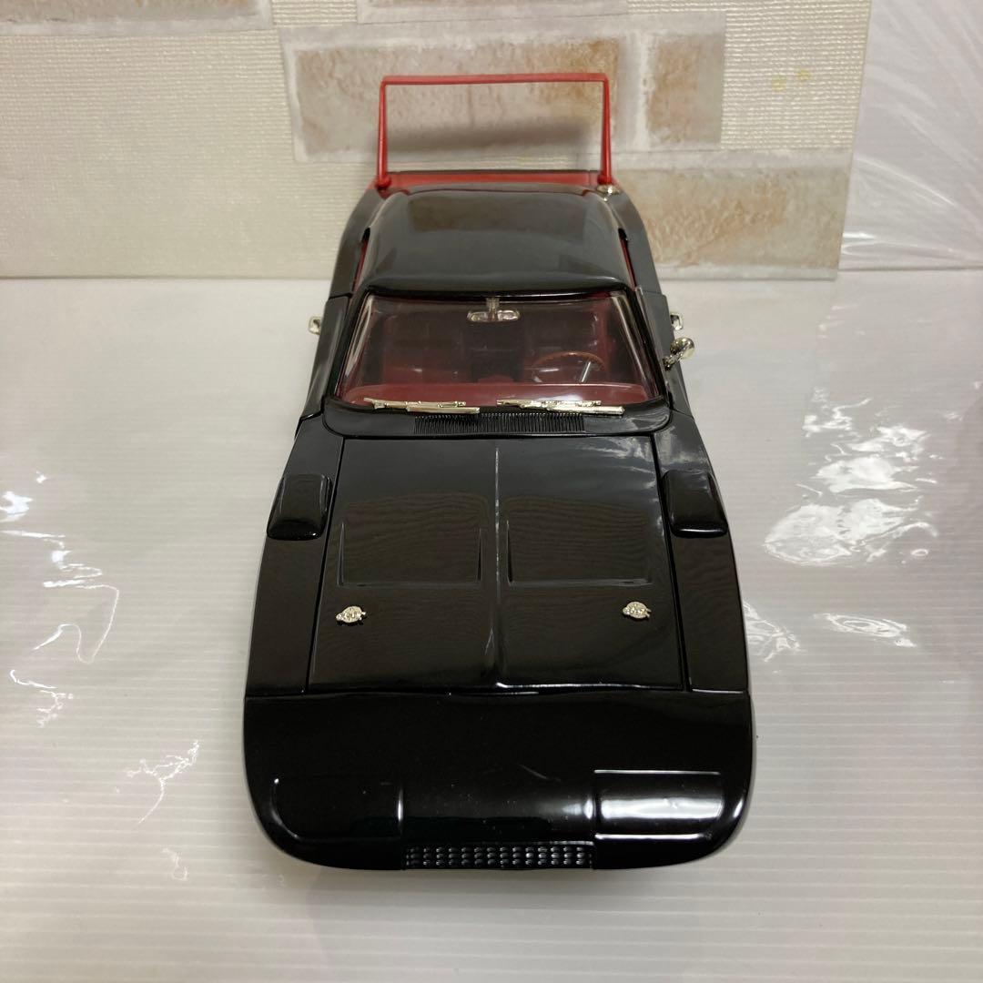 ダッジ チャージャー デイトナ 1/18