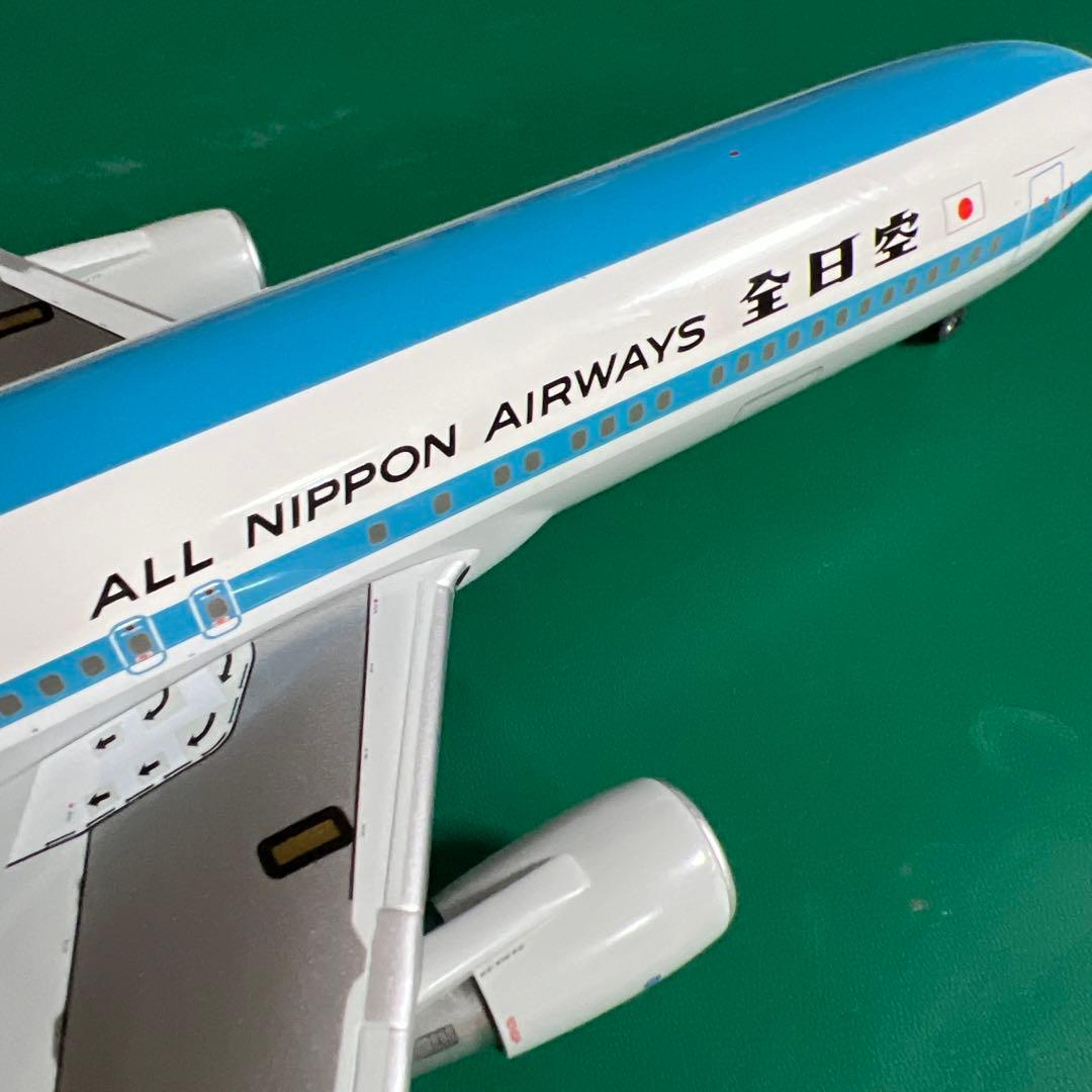 ANA商事 1/200 ANA 767-300 JA602A モヒカンジェット