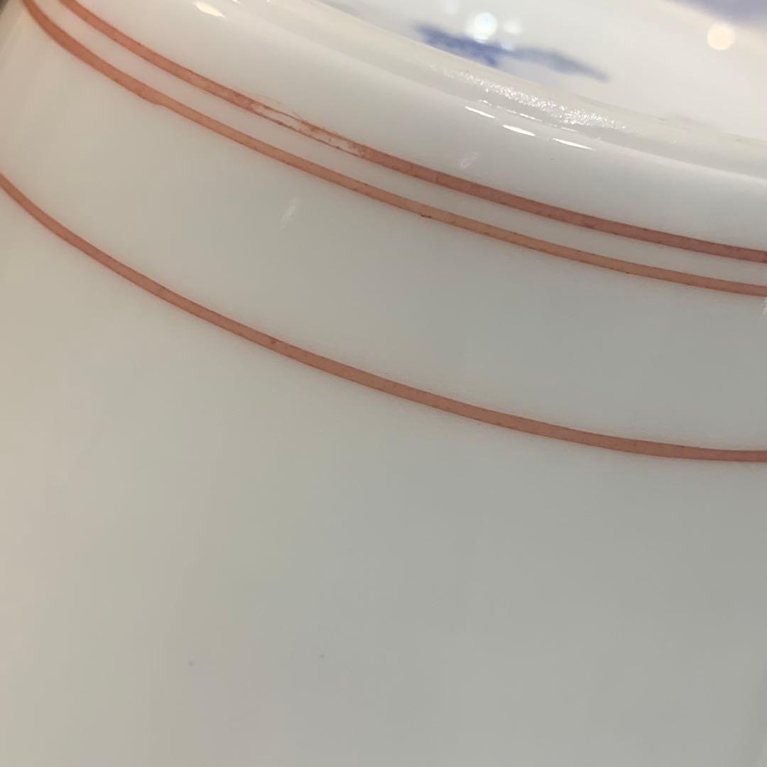 柿右衛門窯 『錦 葡萄文』 花瓶 十三代 酒井田柿右衛門