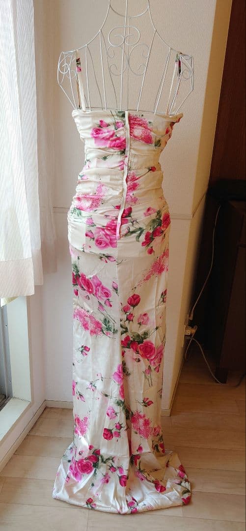 ドルチェ&ガッバーナ花柄ロングドレス