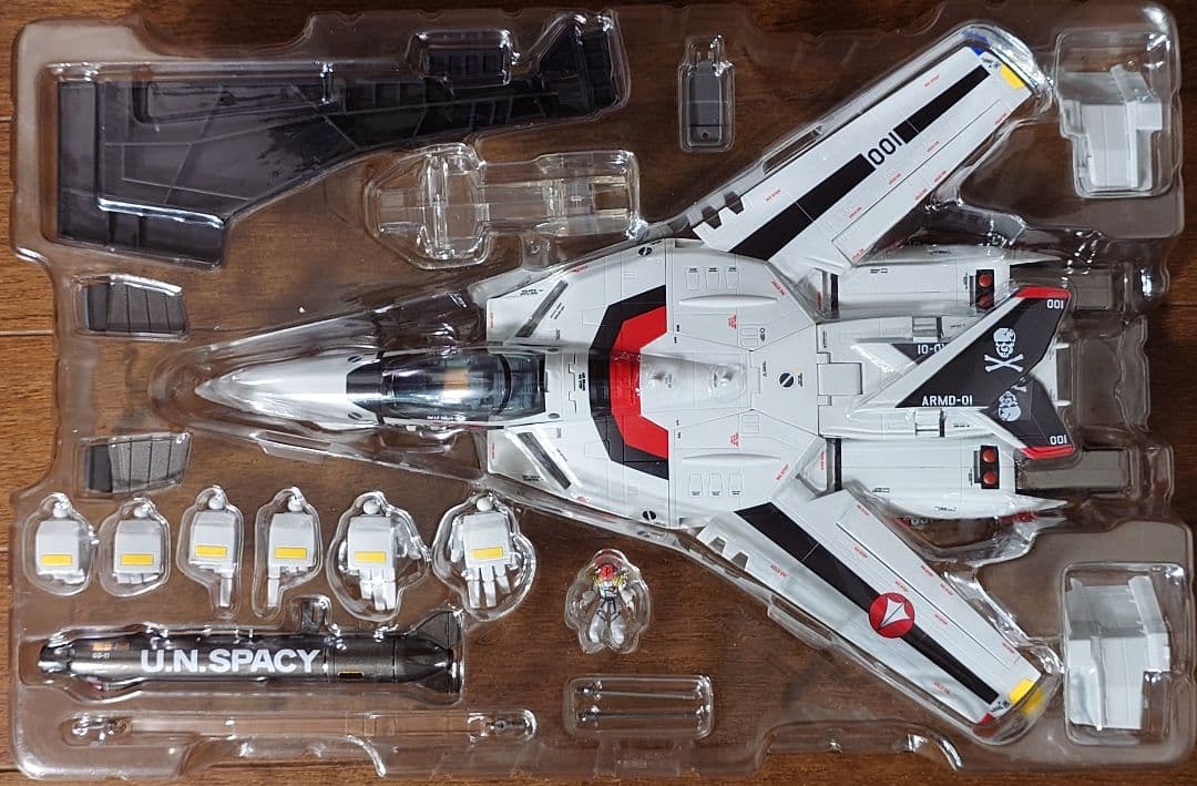 DX超合金 劇場版 VF-1S バルキリー 一条輝機&ストライク/スーパーパーツ