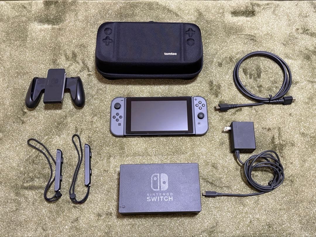 H*K様 Switch 一式セット（箱なし）+ケース付 即決購入可