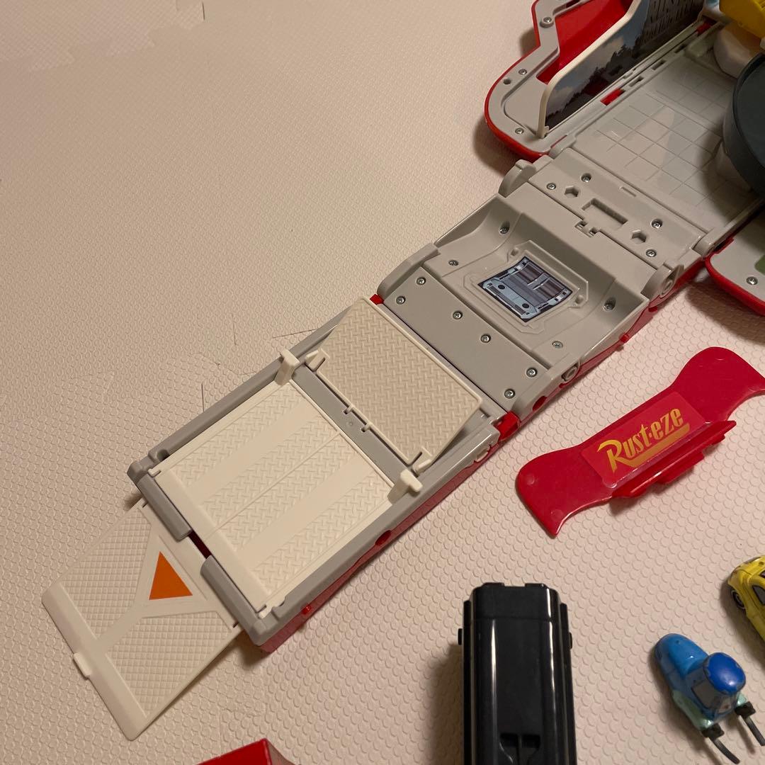 カーズトミカ(17+1台 トレーラー2台)まとめ売り　トルネードシューター付き