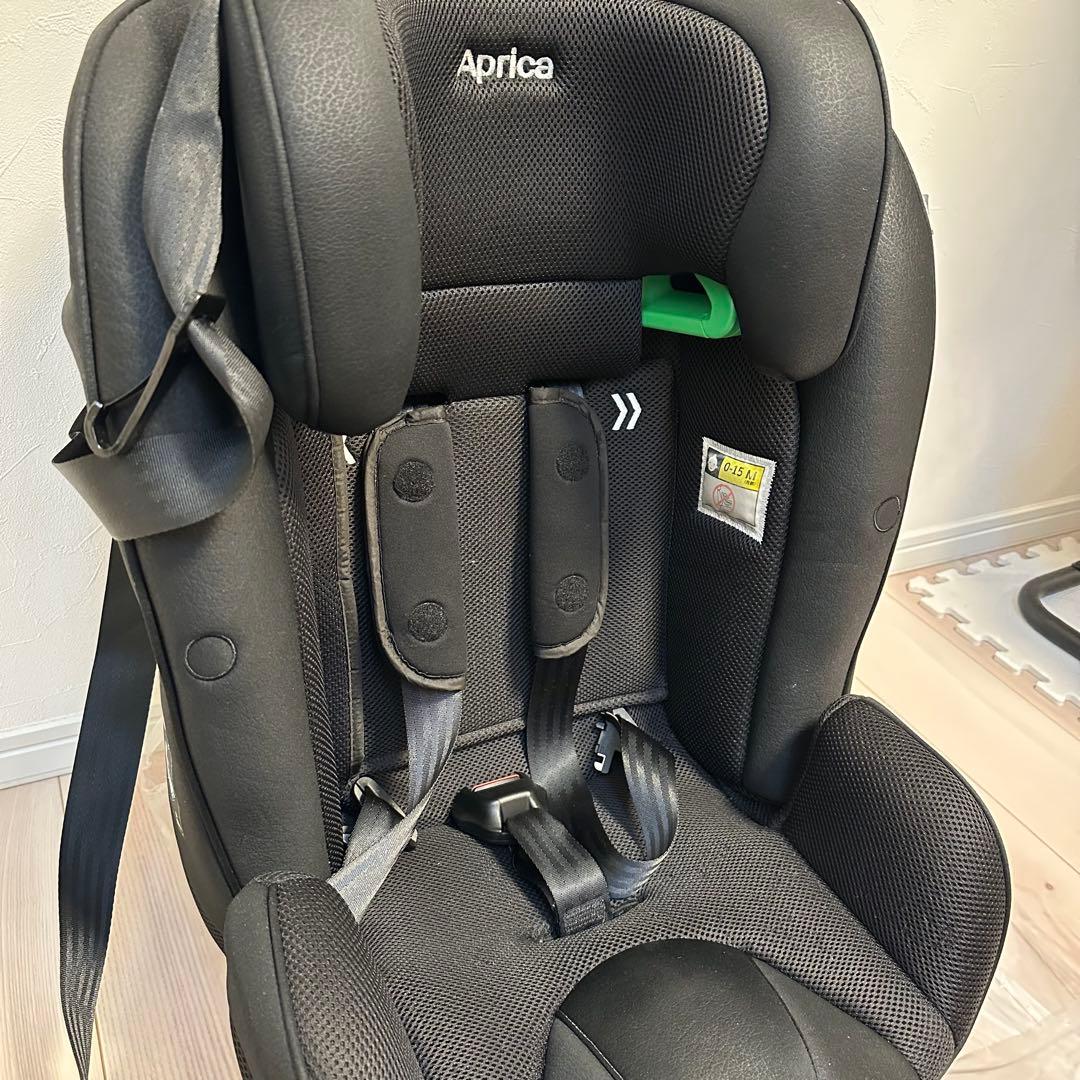 ★美品 Aprica フォームフィット ISOFIX セーフティープラス 黒★