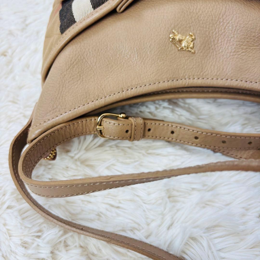 超美品 Burberry ショルダーバッグ キルティング ノヴァチェック