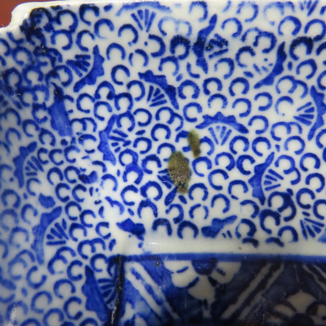 角皿 角長皿 印判 染付 微塵唐草 明治 大正 ベロ藍 松竹梅 窯傷