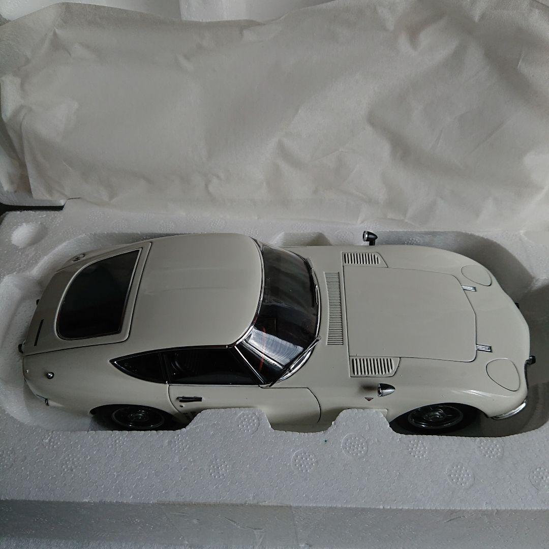 【初期箱】オートアート 1/18 トヨタ2000GT 白【未使用品】送料込み
