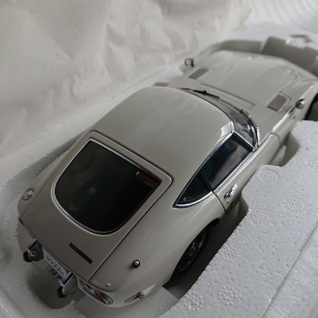 【初期箱】オートアート 1/18 トヨタ2000GT 白【未使用品】送料込み