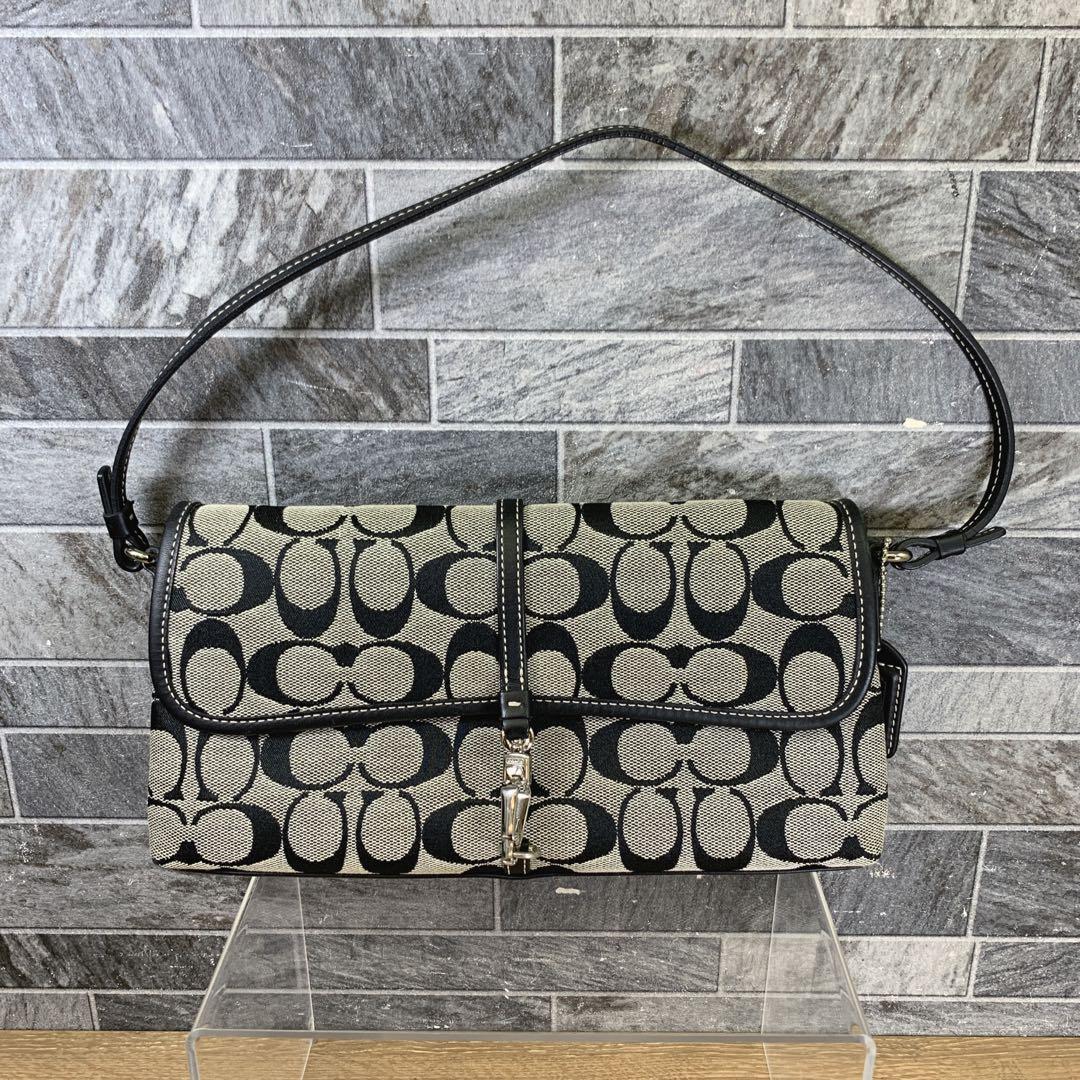 FROM JAPAN公式アカウント01　COACH シグネチャー ワンショ