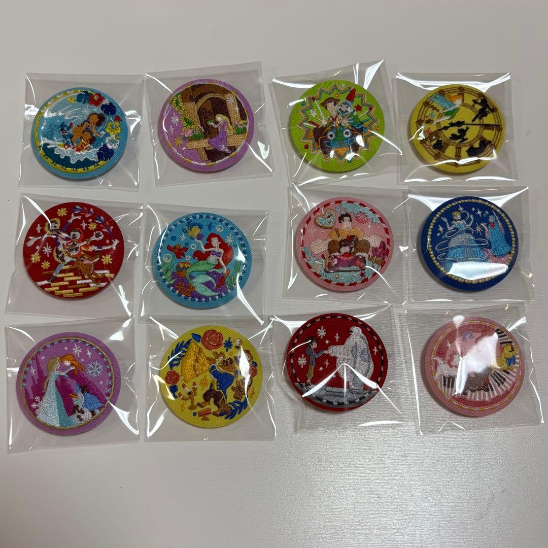 ディズニー 刺繍 缶バッジ 12個セット