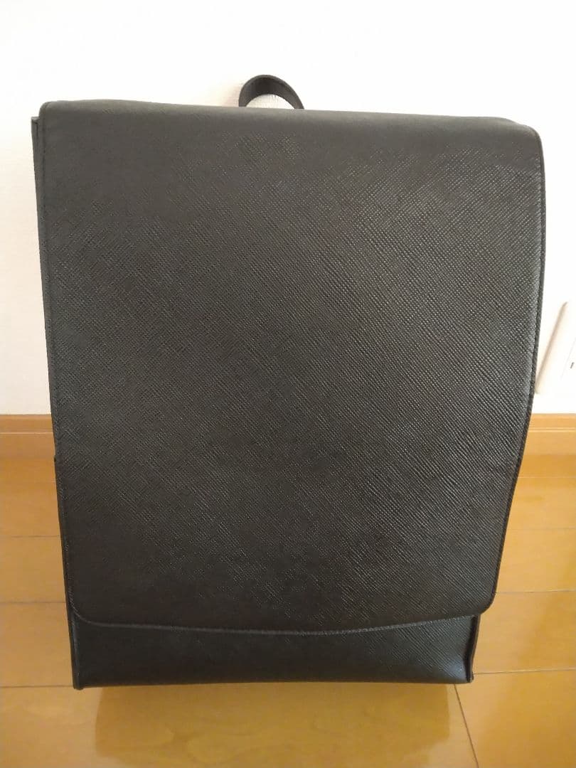 黒の本革　ビジネスリュック