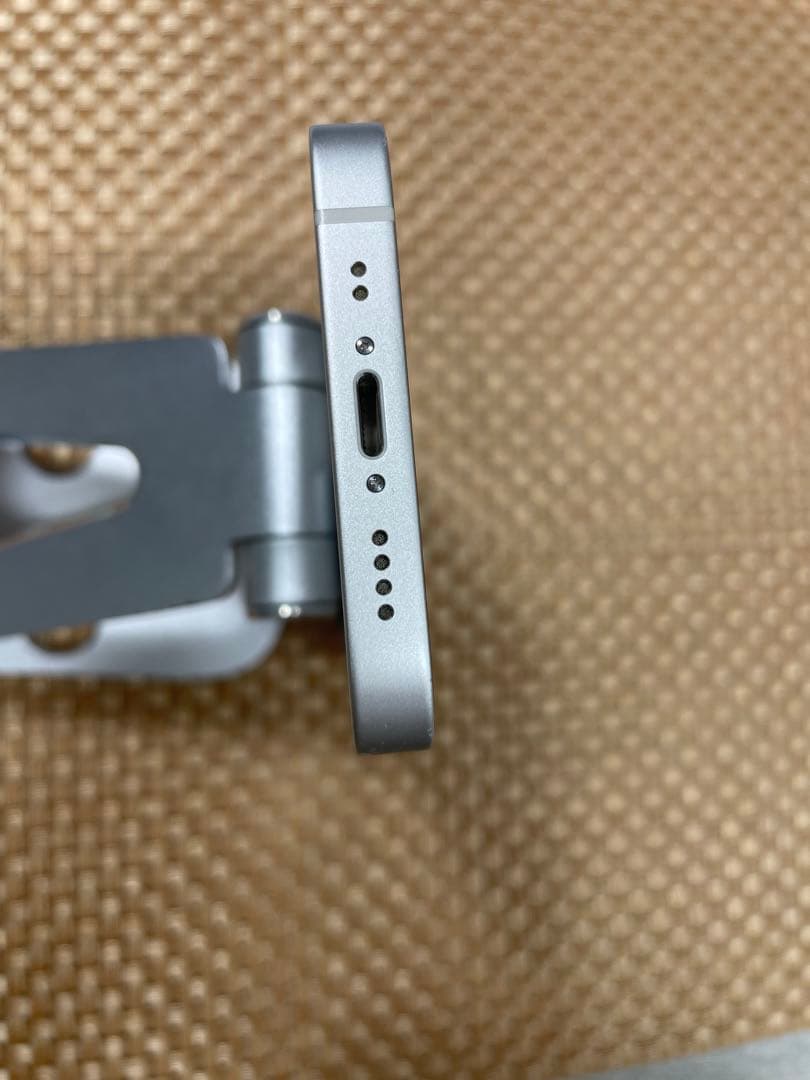 iPhone 13 mini 256 GB スターライトSIMフリー【8116】