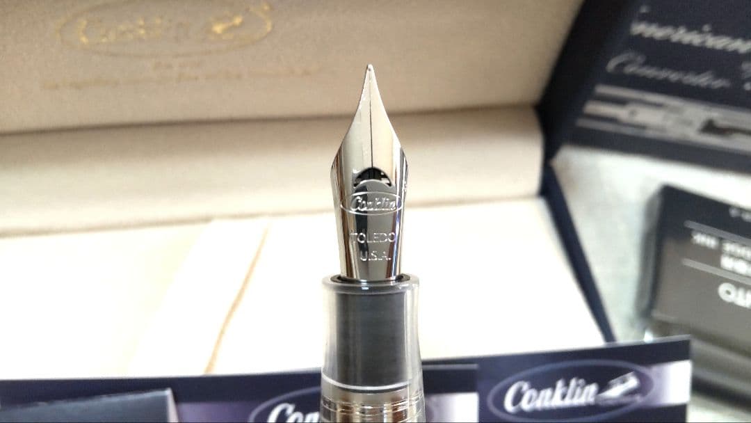 Conklin✒万年筆 オールアメリカン 　　　✒透明軸×シルバー/EF 極細✒