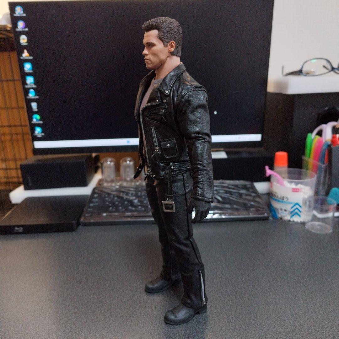 訳あり現状品　ホットトイズ　ターミネーターDX10　T800本体　ベルト無し