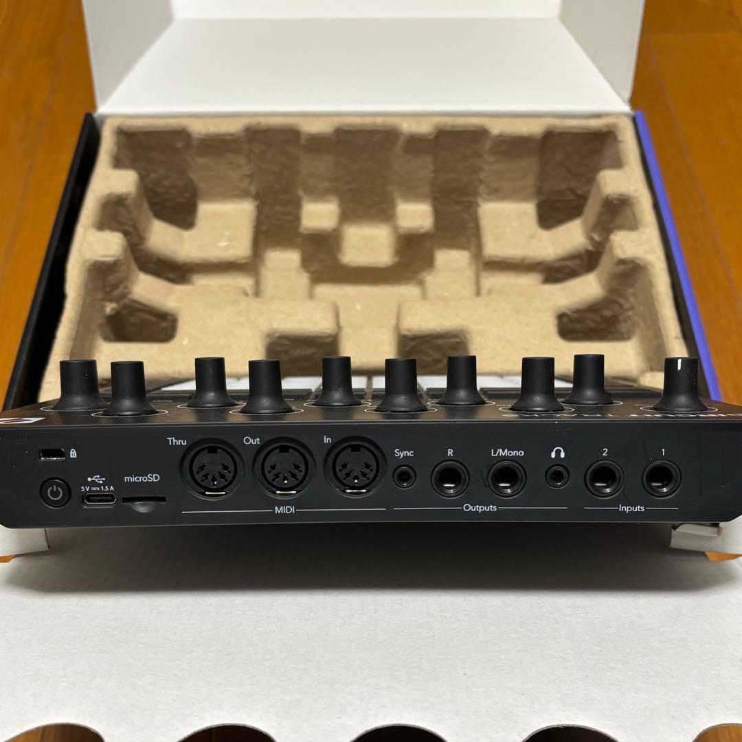 【箱付き美品】novation CIRCUIT TRACKS グルーヴボックス