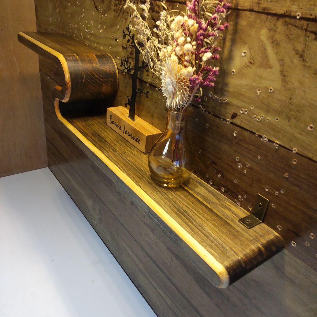 曲線デザイン　ウォールシェルフ　飾り棚　　エボニーブラック　２型