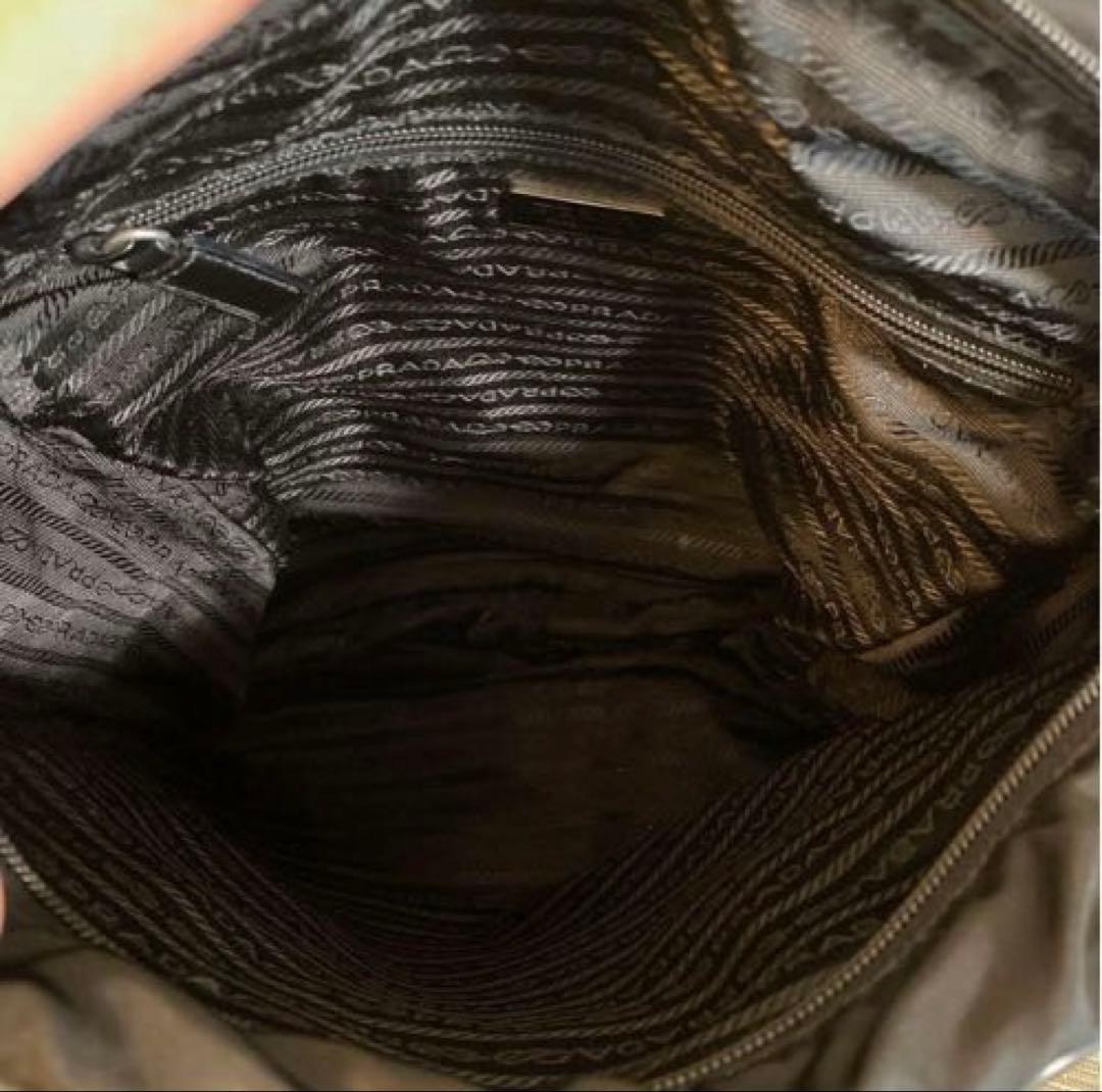 プラダ ショルダーバッグ　ユニセックス＊内側破れあり‥軽く縫っています