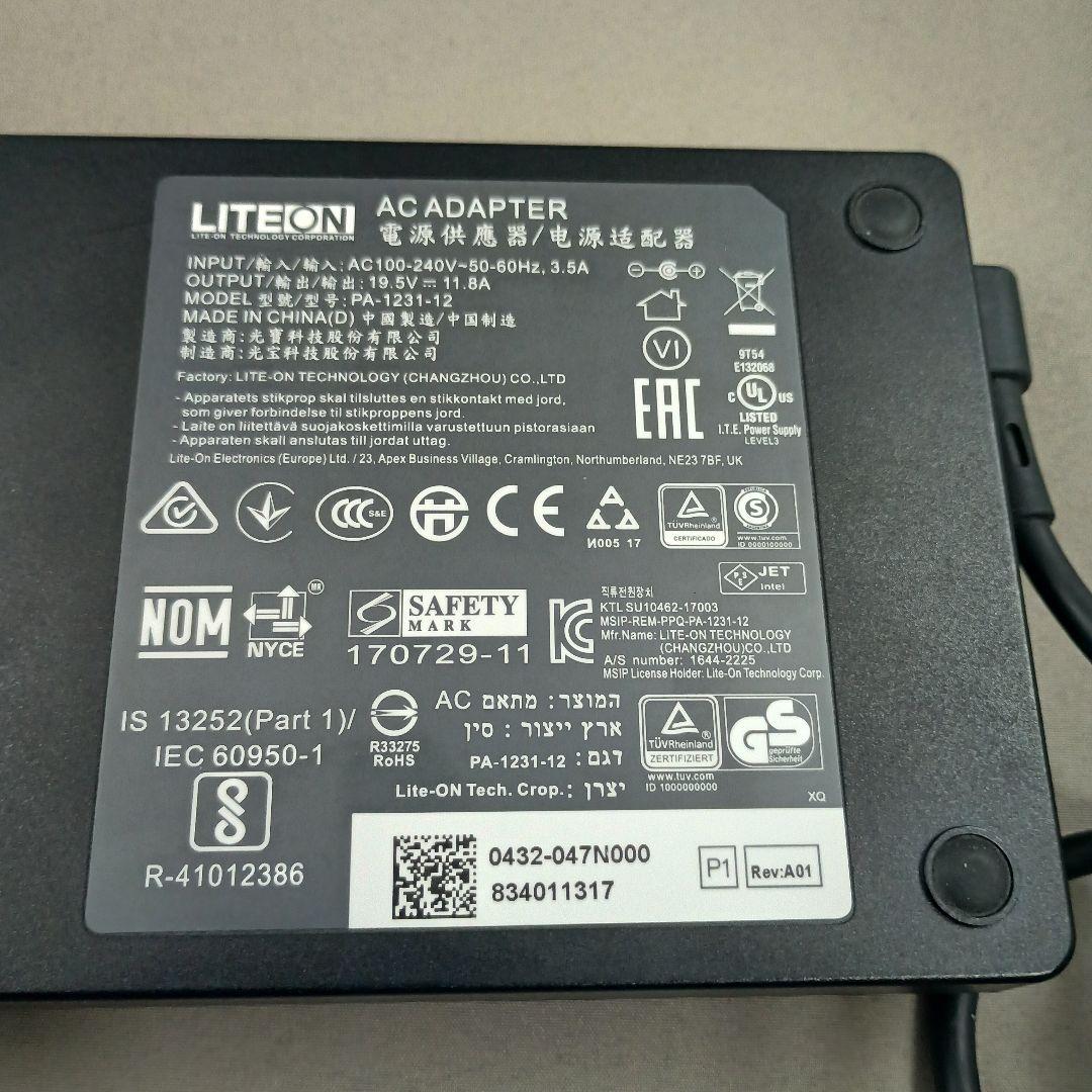 【中古】Intel NUC8i7HVK ベアボーン ミニPC ゲーミングPC