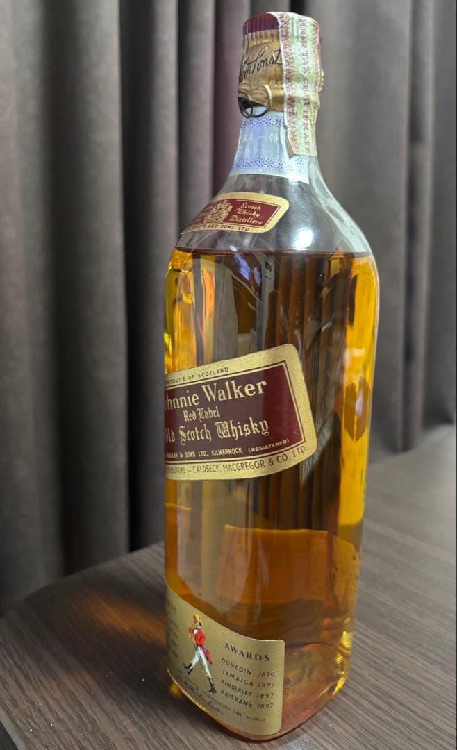ジョニーウォーカー レッドラベル 特級ティンキャップ 760ml レア古酒