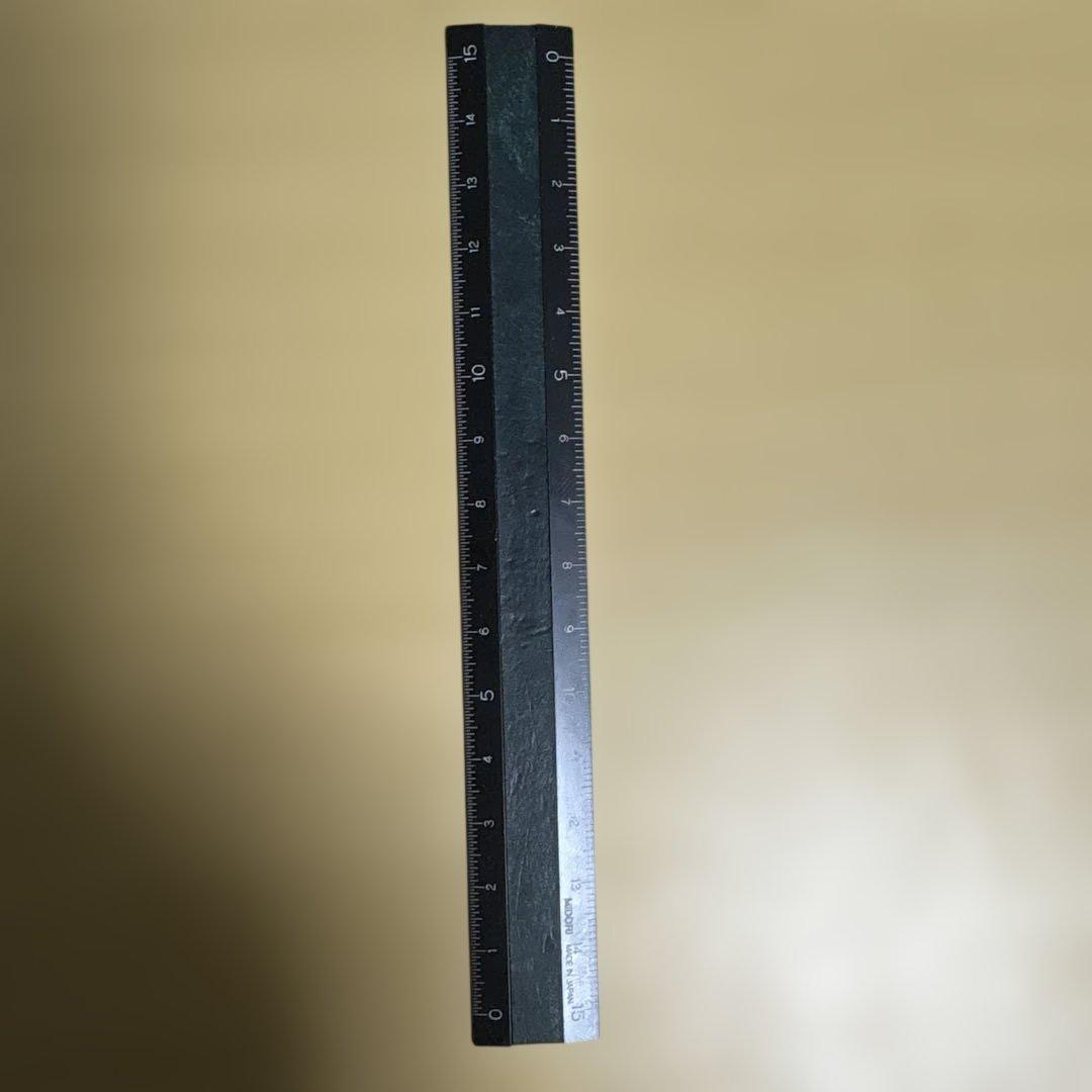 バハギア&クラフト　ラウンドジップ型ペンケース　オリジナルブラック　革の定規