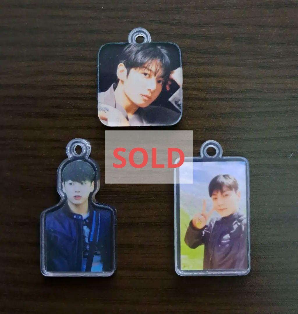 BTS ジョングク アクリルチャーム タグ ①