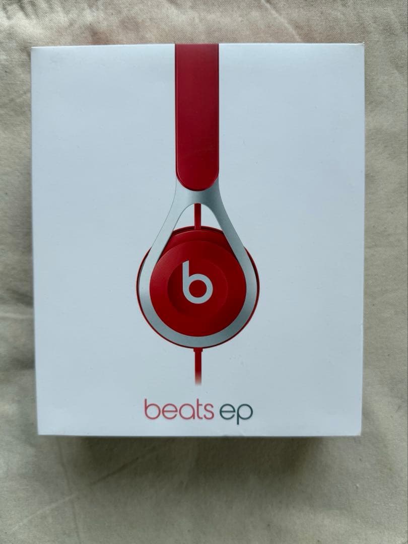 beats レッド 有線ヘッドホン オーバーイヤー ※値下げ可能