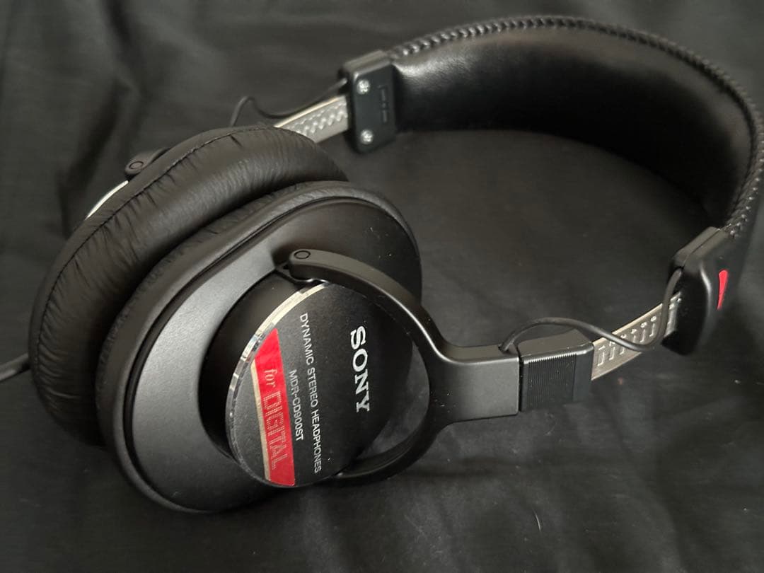 SONY ダイナミックステレオヘッドフォン ブラック　MDR cd900st