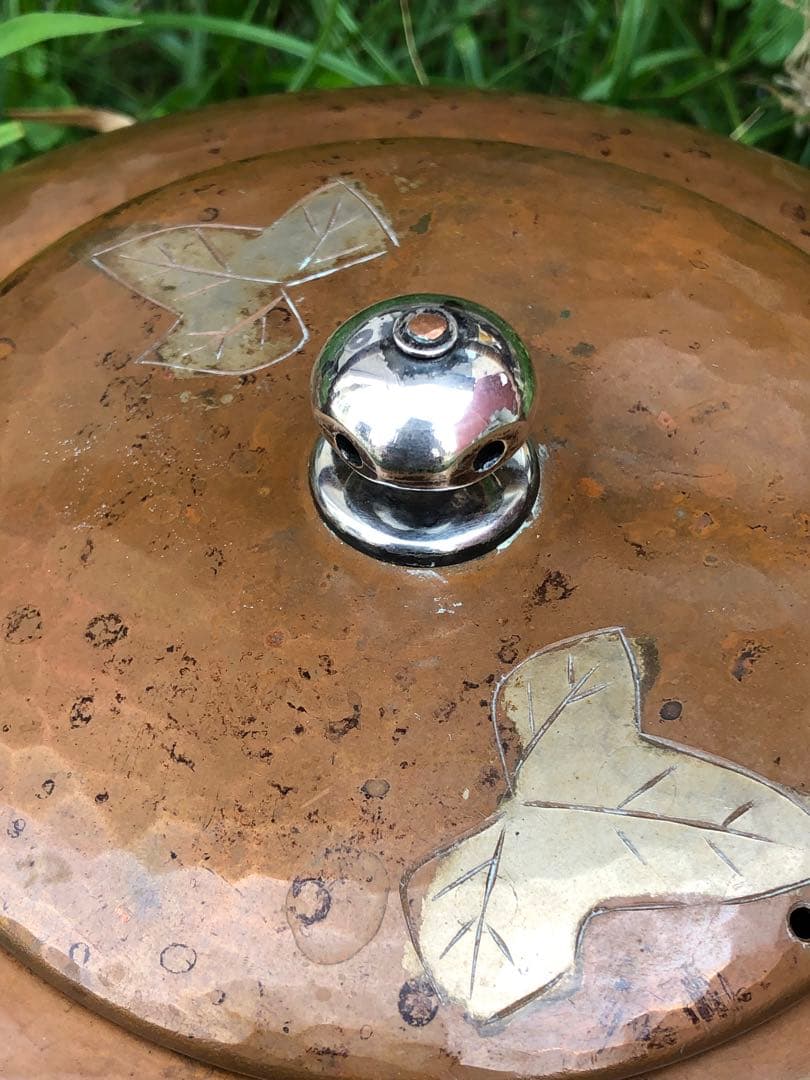 玉川堂の薬缶，湯沸かし、葉紋