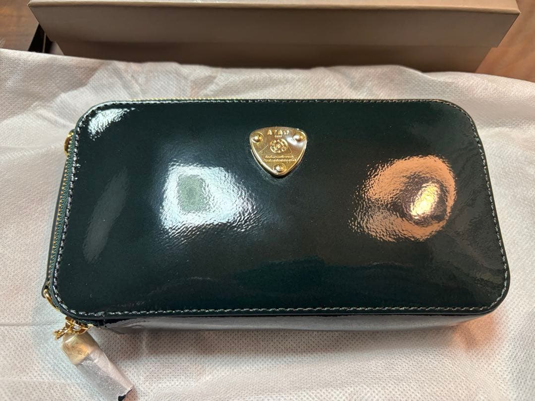 【新品】ATAO アタオ　アミュレット　スマホショルダー　ディープエメラルド