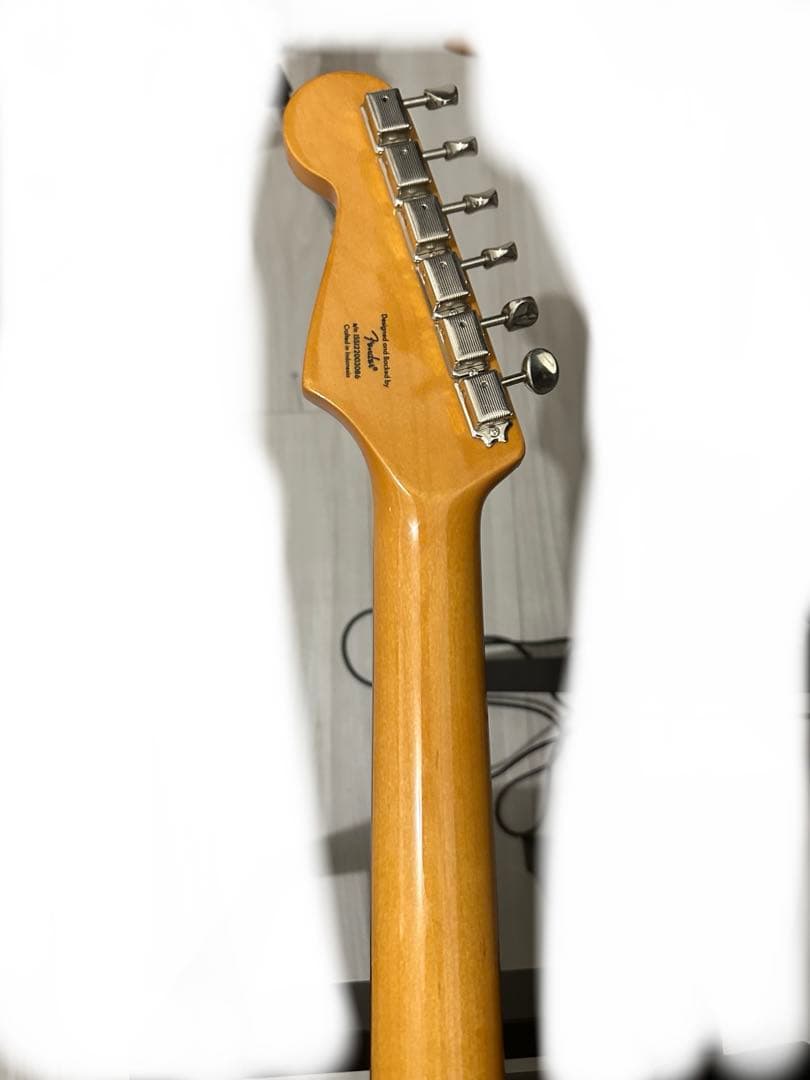 Squier Classic Vibe 60’s sストラトキャスター