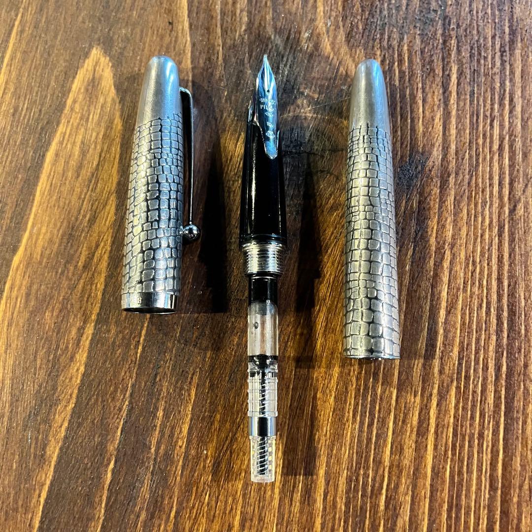 【定価99,000円】PILOTパイロット万年筆｜シルバーン石だたみ