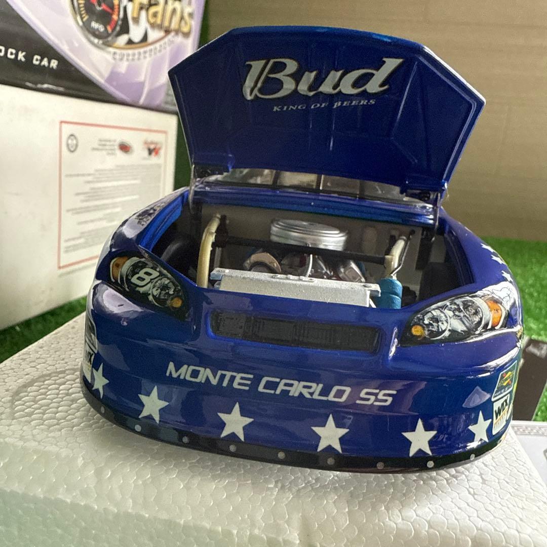 ＆【A0118】激レア 2007 デイル・アーンハートJR #8 レーシングカー